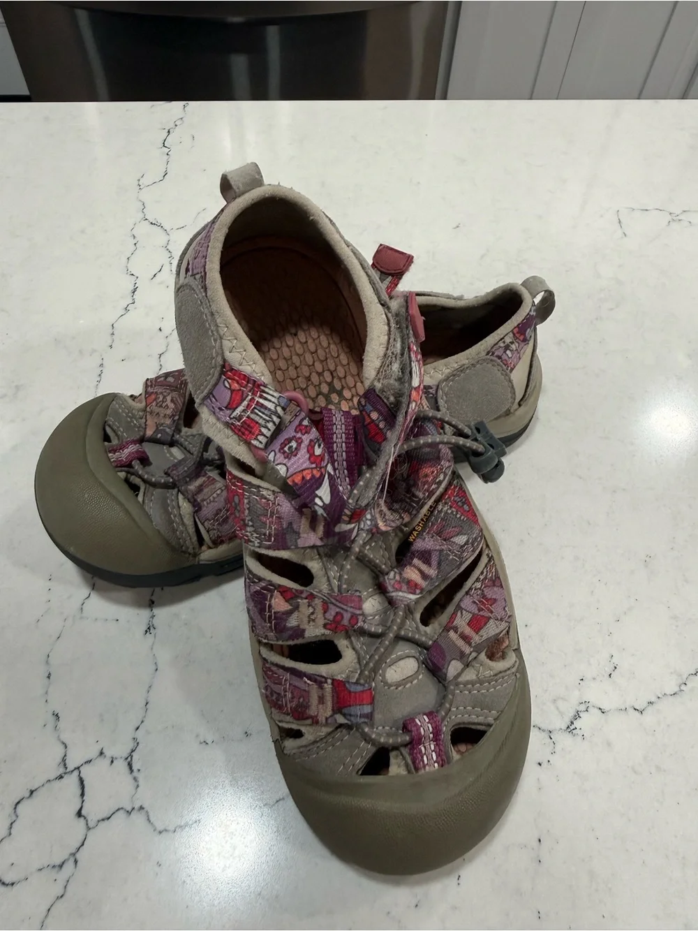 KEEN Newport H2 Kids Closed-Toe Strappy Sandals Bungee Gray/Purple US 2
